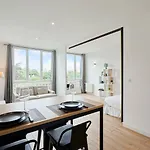 Charming And Quiet On The Main Boulevard Apartmán *