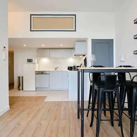 Charming And Quiet On The Main Boulevard Apartment La Madeleine (Nord)