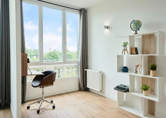 Apartment Charming And Quiet On The Main Boulevard