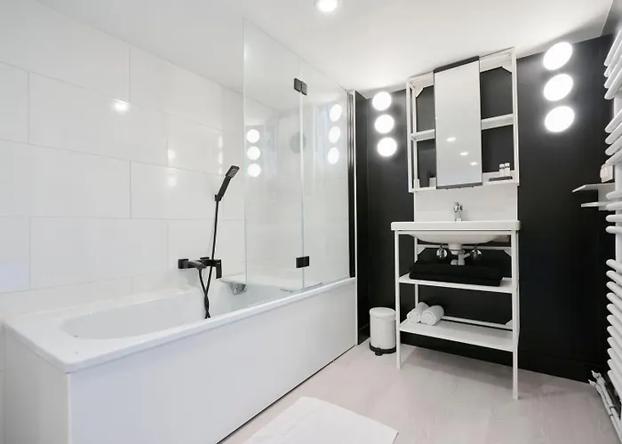 Apartment Charming And Quiet On The Main Boulevard La Madeleine (Nord)